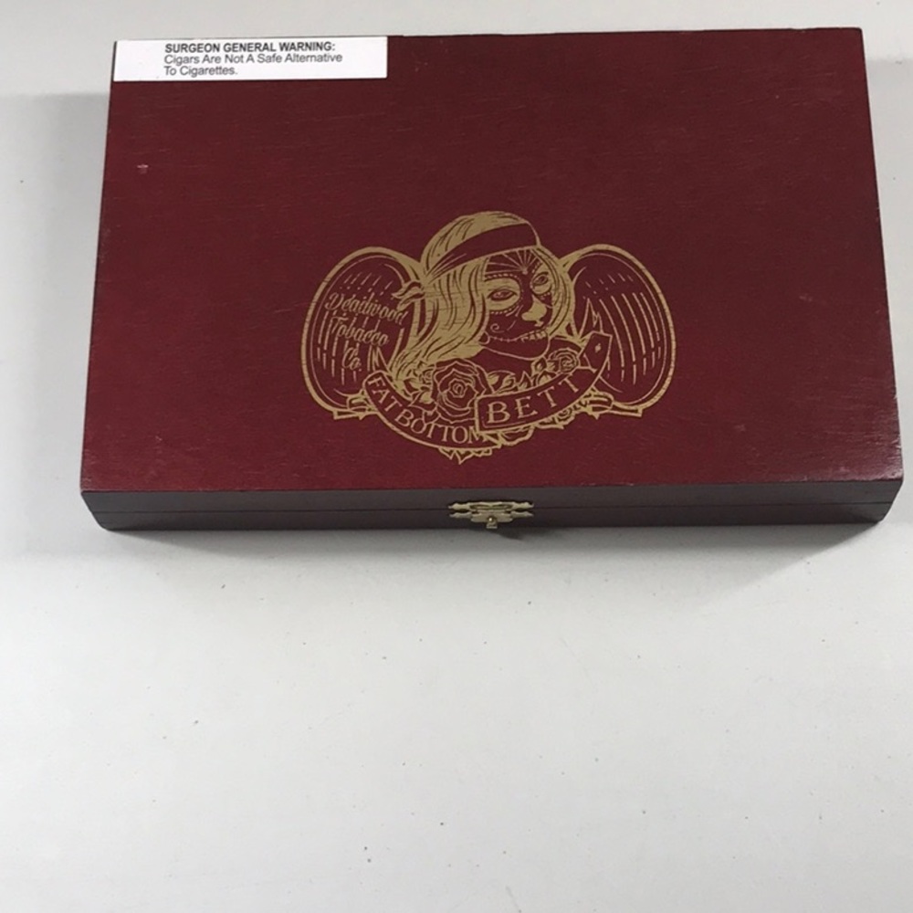 Drew Estate Fat Bottom Betty cigar box